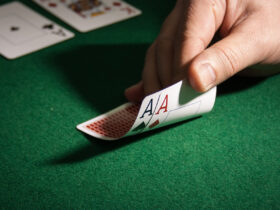 Dynamic vs Static Hand Strength Adjusting Your Poker Strategy Based on Board Texture